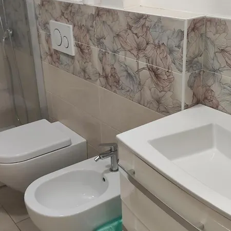 Romantic House Posto Auto Aria Condizionata Apartmán