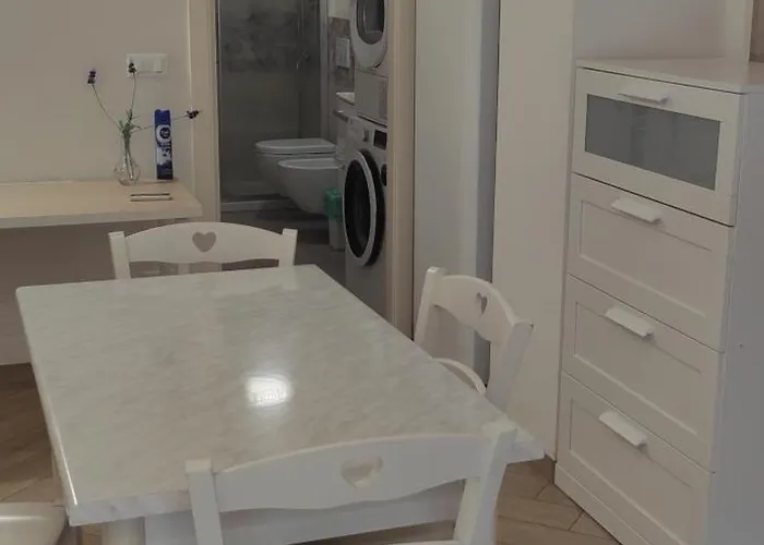 Romantic House Posto Auto Aria Condizionata Apartmán *